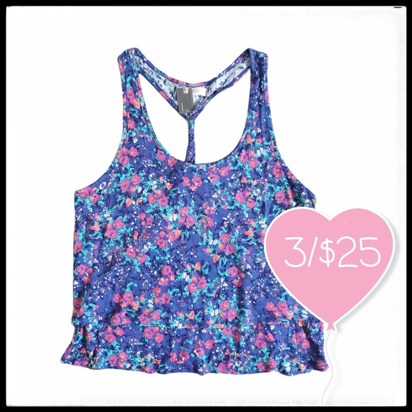 ⭐3/$25⭐ Garage Floral Tank Top